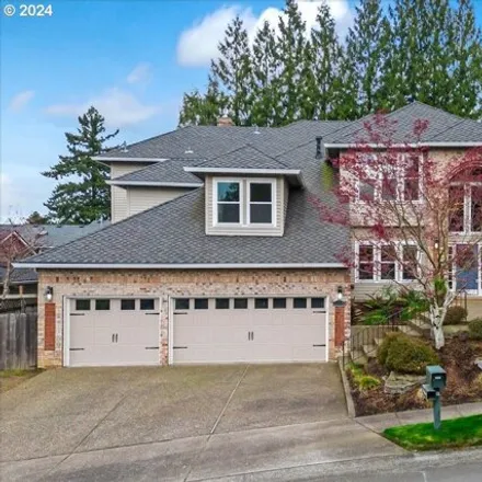 Buy this 5 bed house on 2109 Club House Drive in West Linn, OR 97068