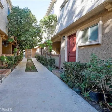 Image 3 - Alley ‎80048, Los Angeles, CA 91306, USA - Condo for rent