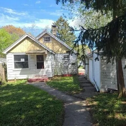 Buy this 1 bed house on 4654 North 19th Place in Milwaukee, WI 53209