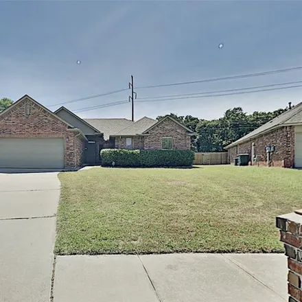 Rent this 4 bed house on 799 Tuscany Way in Edmond, OK 73034