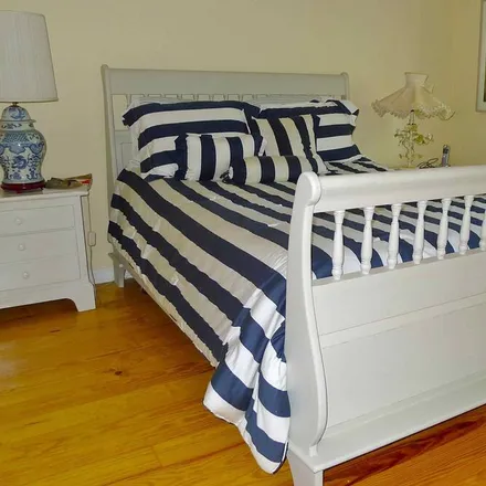 Rent this 2 bed apartment on Oak Bluffs in MA, 02557