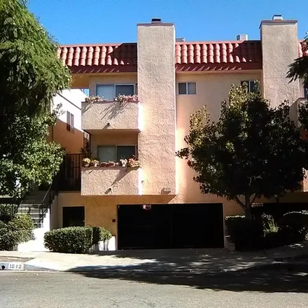 Image 2 - 1040 North Gardner Street #6 6 West Hollywood California - Townhouse for rent