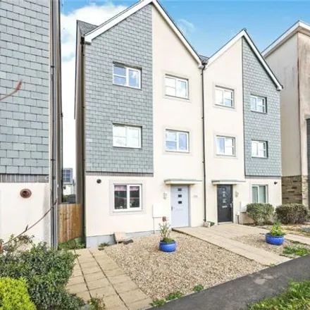 Buy this 5 bed townhouse on 396 Tavistock Road in Plymouth, PL6 7HF