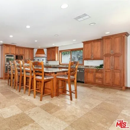Image 3 - 8011 Dunfield Avenue, Los Angeles, CA 90045, USA - House for sale