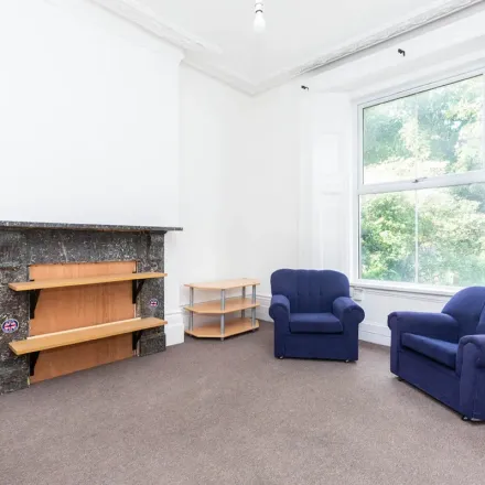 Image 2 - Camden Road, London, N7 0LF, United Kingdom - Apartment for rent