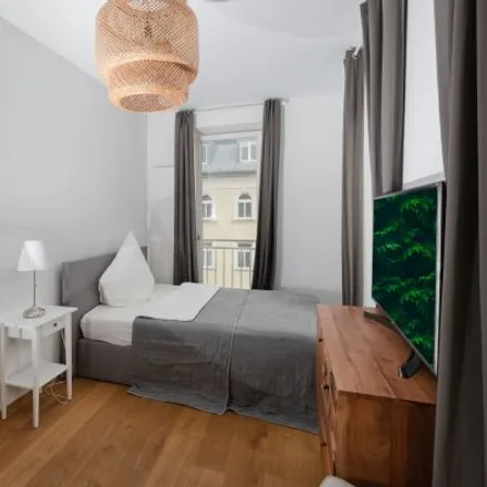 Rent this 4 bed room on Gorillas in Fraunhoferstraße 10, 80469 Munich
