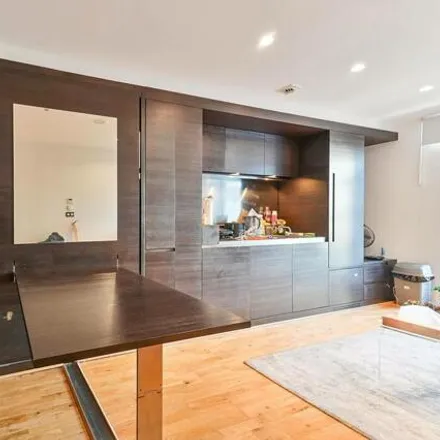 Image 5 - Westgate House, Ealing Road, London, TW8 0LN, United Kingdom - Apartment for sale
