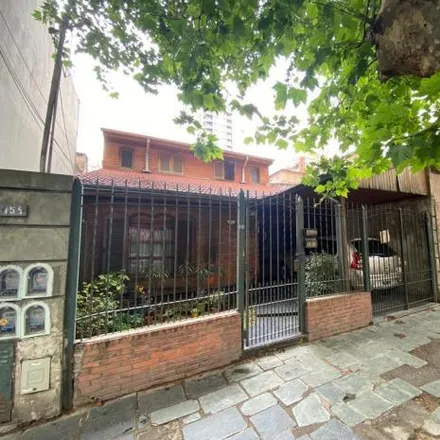 Buy this 3 bed house on Domingo Faustino Sarmiento 138 in Partido de Lomas de Zamora, Lomas de Zamora