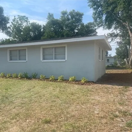 Buy this 3 bed house on 6463 Savannah Place in Orlando, FL 32807