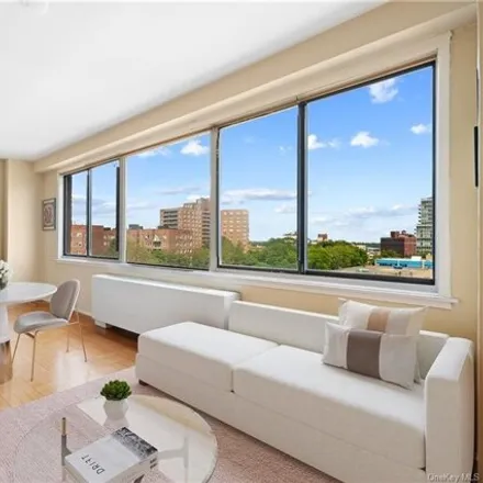Image 3 - 3671 Hudson Manor Terrace, New York, NY 10471, USA - Apartment for sale