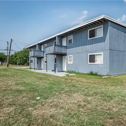 Image 4 - 534 North Commerce Street, Port Lavaca, TX 77979, USA - House for sale