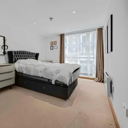 Image 5 - Neville House, 19 Page Street, London, SW1P 4PQ, United Kingdom - Apartment for sale