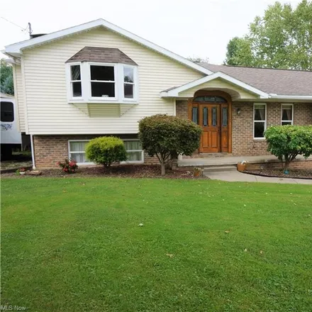 Buy this 2 bed house on 3559 Woodlawn Drive in Norton, OH 44203