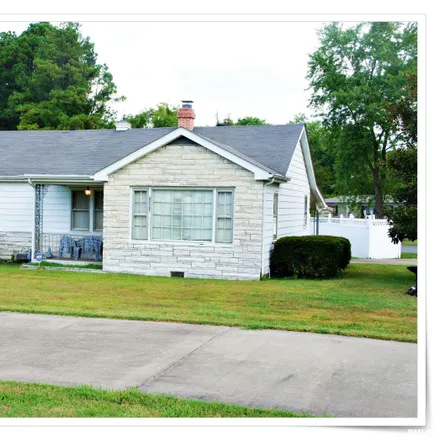 Buy this 3 bed house on Metropolis Illinois Secretary of State in 1112 West 10th Street, Metropolis