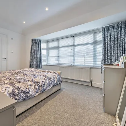 Image 5 - Ingleton Avenue, London, DA16 2JY, United Kingdom - Duplex for rent