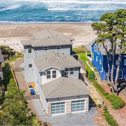 Buy this 4 bed house on 4597 Southwest Beach Avenue in Lincoln City, OR 97367