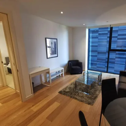 Image 5 - Speirs Gumley, 9 Simpson Loan, City of Edinburgh, EH3 9GQ, United Kingdom - Apartment for rent