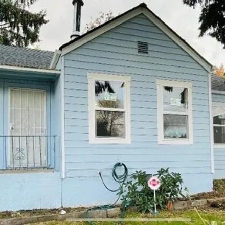 Buy this 2 bed house on 4821 South Austin Street in Seattle, WA 98118