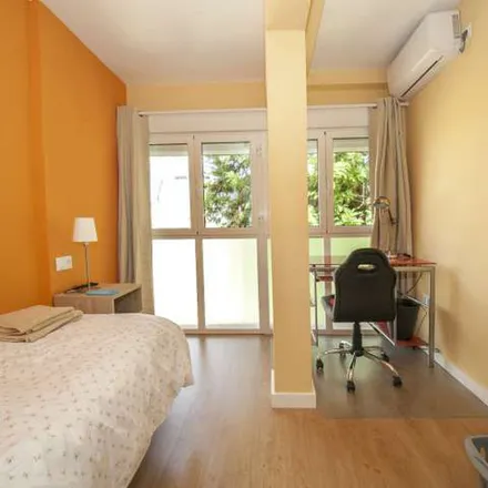 Rent this 4 bed apartment on Bar Casa Ruperto in Calle Maestro Jiménez, 41080 Seville