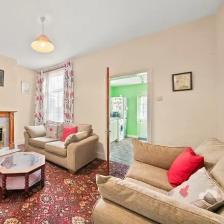 Image 4 - 131 Seaford Road, London, W13 9HS, United Kingdom - Townhouse for sale