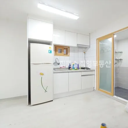 Image 3 - 서울특별시 서초구 잠원동 23-21 - Apartment for rent