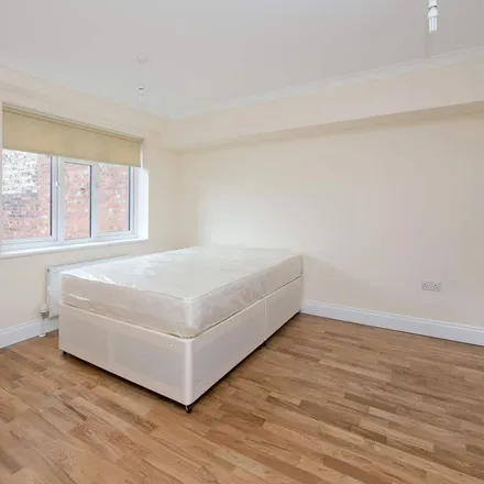 Rent this 4 bed apartment on 15 Camden High Street in London, NW1 0JH