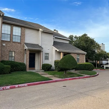 Image 2 - 3611 Garden Brook Drive, Farmers Branch, TX 75234, USA - Condo for sale