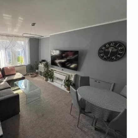 Buy this 3 bed apartment on St Bride's Avenue in Viewpark, G71 5DS