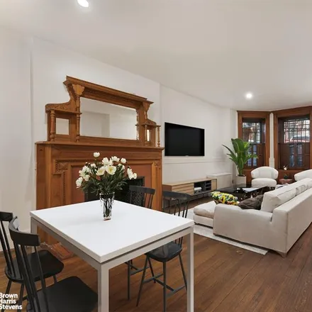 Image 3 - 114 WEST 81ST STREET GF in New York - Apartment for sale