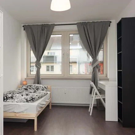 Rent this 5 bed room on Karlstraße 14 in 40210 Dusseldorf, Germany