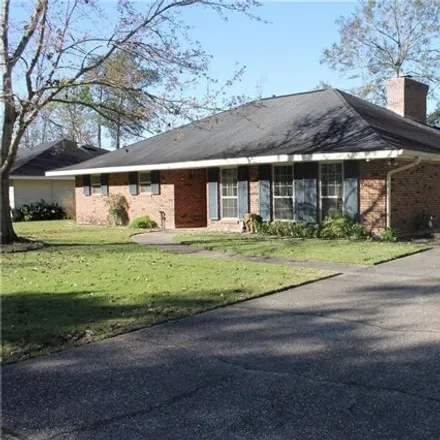 Rent this 3 bed house on 44 South Jayson Drive in New Country Club, Slidell