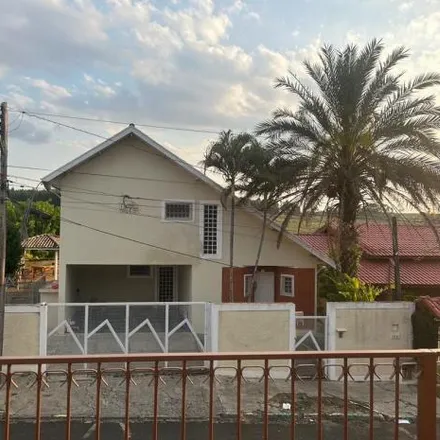 Buy this 2 bed house on Drogaria Estância in Avenida Carlos Mauro, Águas de São Pedro