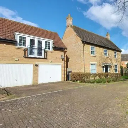 Buy this 4 bed house on Finn Close in Austerby, PE10 0DD