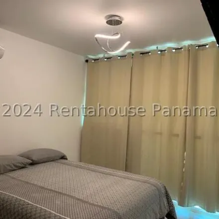 Rent this 2 bed apartment on UvaCafe Panadería in Avenida Central España, 0801