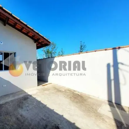 Buy this studio house on Avenida Emìlio Manzano Lhorente in Golfinhos, Caraguatatuba - SP