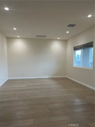 Image 6 - 162 North Mariposa Avenue, Los Angeles, CA 90004, USA - Apartment for rent