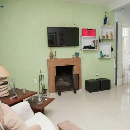 Buy this 3 bed house on Creche Doutora Zilda Arns Neumann in Rua Arco-Íris 79, Carianos