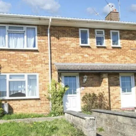 Rent this 2 bed apartment on Fox Lane in Winchester, SO22 4EA