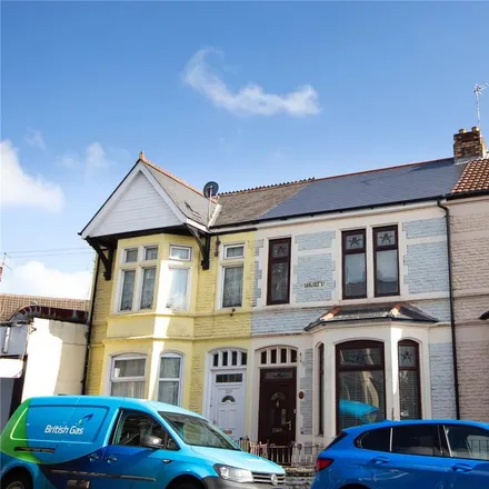 Rent this 4 bed townhouse on Carlisle Street in Cardiff, CF24 2PD