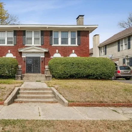 Buy this 2 bed condo on 1592 Eastmoreland Avenue in Annesdale Park, Memphis