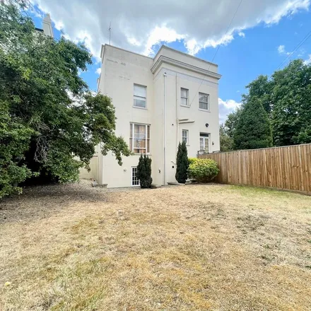 Rent this 4 bed apartment on Camden Lodge in Clarence Road, Cheltenham