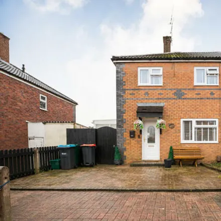 Buy this 2 bed house on Parklands in Ellesmere Port, CH66 3SX
