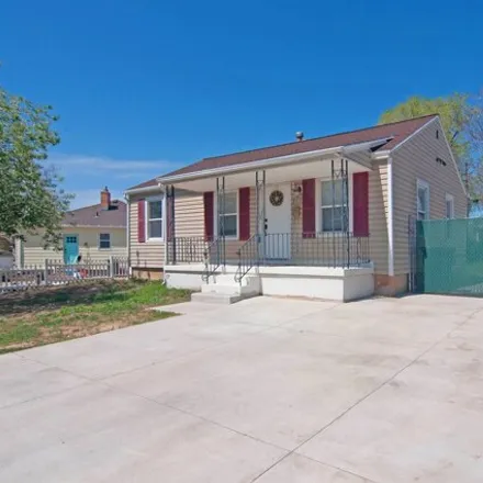 Buy this 3 bed house on 209 Lakeview Drive in Clearfield, UT 84015