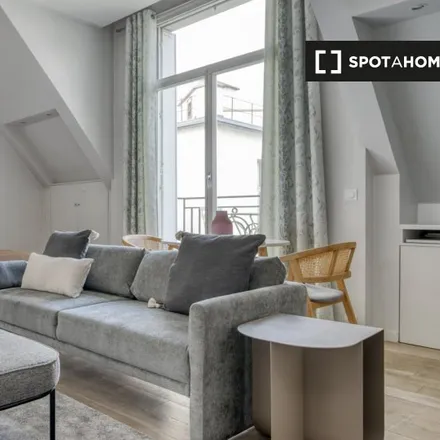 Rent this studio apartment on 6 Rue de Berri in 75008 Paris, France