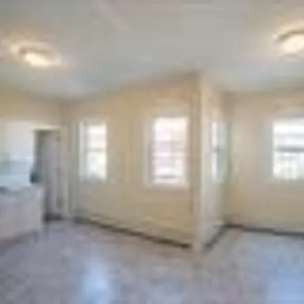 Image 5 - 6122 Harrison Place, West New York, NJ 07093, USA - House for sale