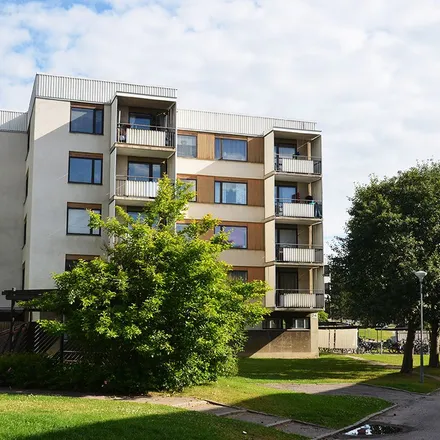 Rent this 3 bed apartment on Jökelvägen 26 in 806 32 Gävle, Sweden