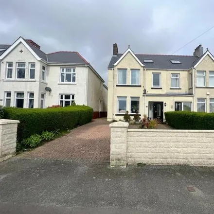 Buy this 3 bed duplex on Wellington Road in Milford Haven, SA73 3DX