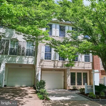 Buy this 3 bed townhouse on 9402 Colonade Drive in Oakton, VA 22181