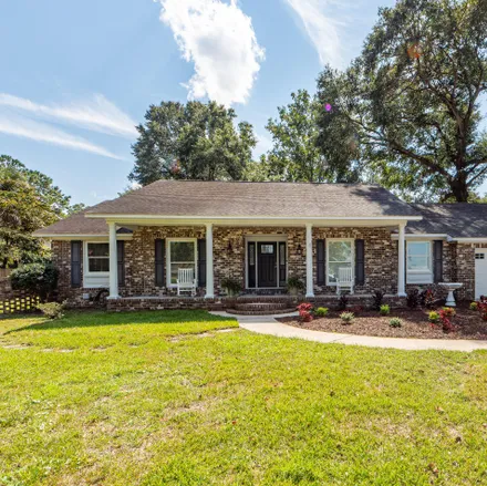Buy this 3 bed house on 5905 Kings Court in Dominion Hills, Hanahan