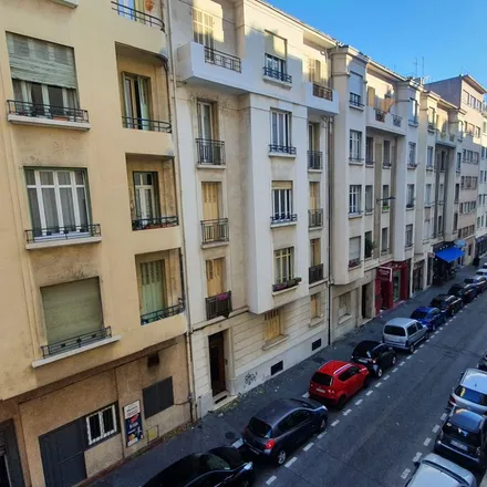 Image 9 - 5 Avenue du Maréchal Foch, 13004 Marseille, France - Apartment for rent